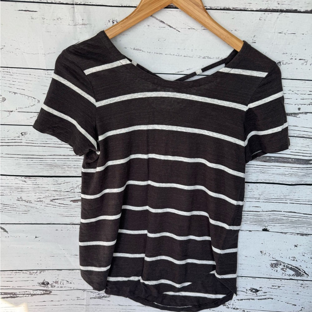 Chaser Women’s Dark Gray and White Striped Strappy Top with Shirttail Hem Small